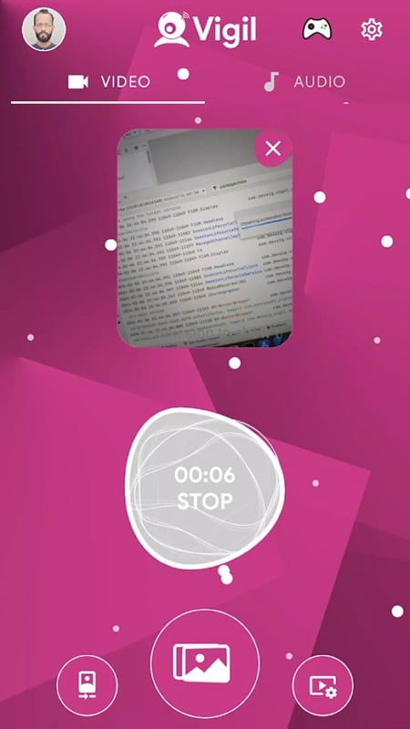 vigil-mod-apk-1 Sử dụng camera ẩn danh để quay lại màn hình một cách bí mật trong Vigil MOD APK